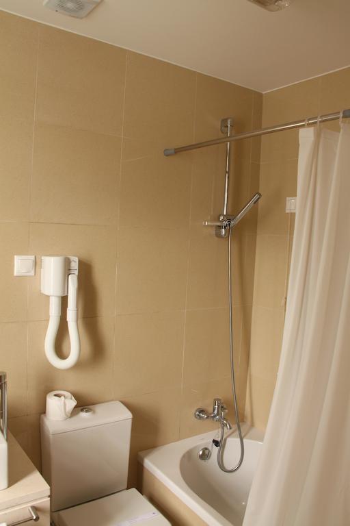 Hotel Zenite Angra do Heroismo Room photo