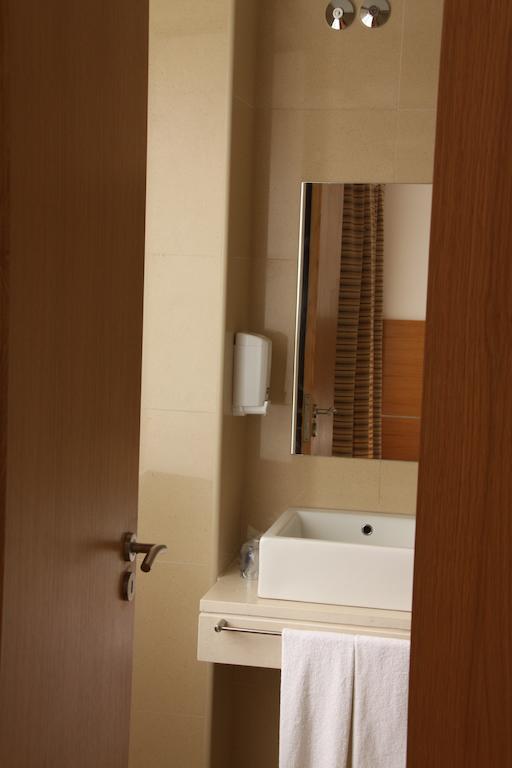 Hotel Zenite Angra do Heroismo Room photo
